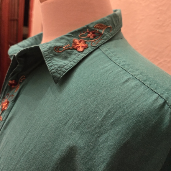 Vintage Gap Silk Blend Embroidered Button Up Shirt Teal - Picture 4 of 11